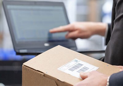 Mise en place de systèmes de convoyage et de points d'éjection pour faciliter le contrôle