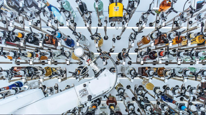 Le robot à cocktails peut tout mélanger